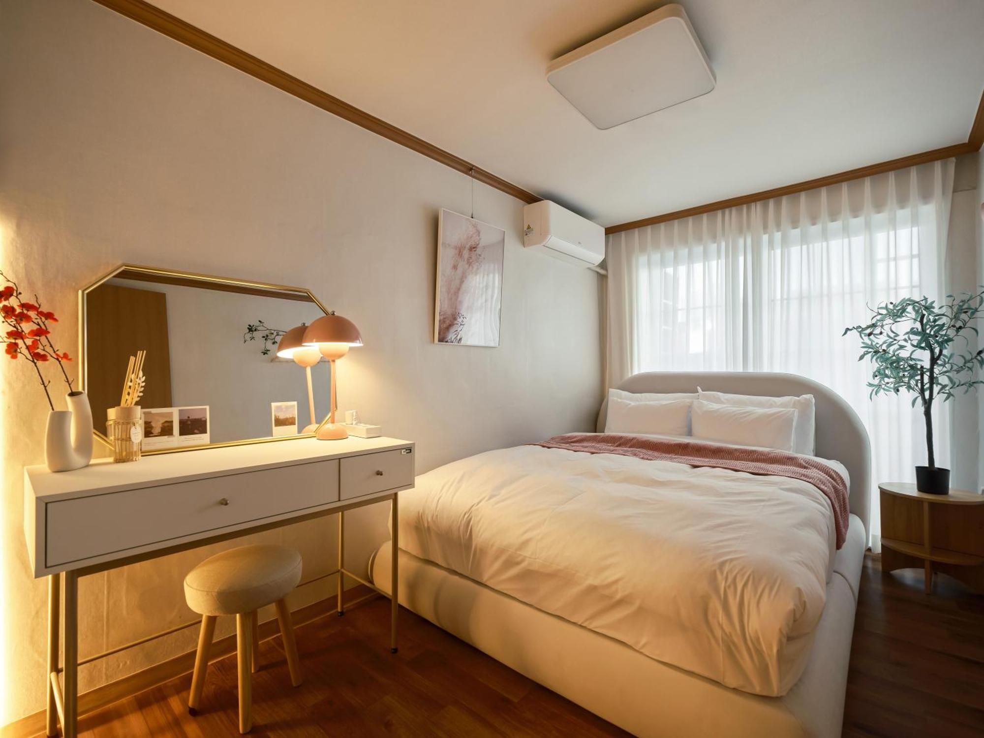 Riverest Hongdae Apartment Сеул Екстериор снимка